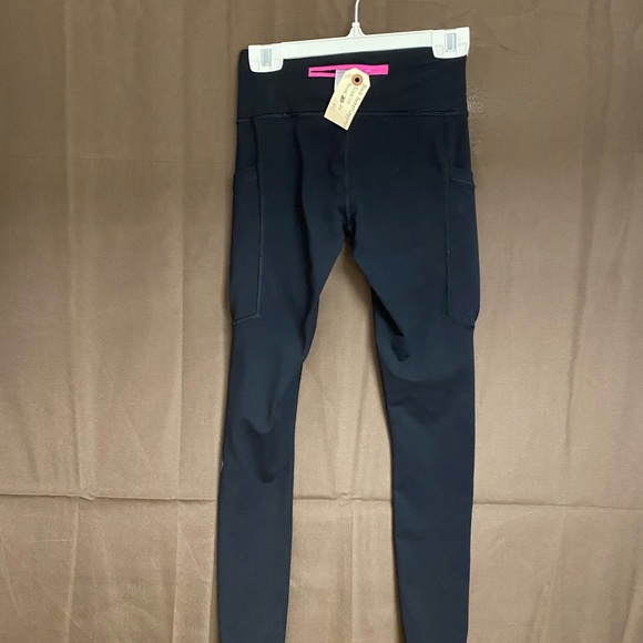 Ivviva Grey Half Zip Pullover and Black High-rise Leggings with pockets - Picture 7 of 7